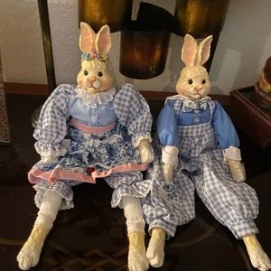 Avon Mr. Hip and Mrs. Hop shelf sitters.